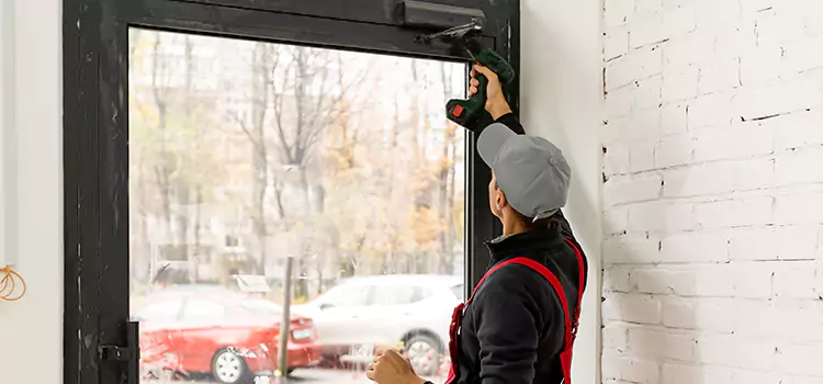 Comprehensive Door Closer Services in Sainte-Catherine, QC
