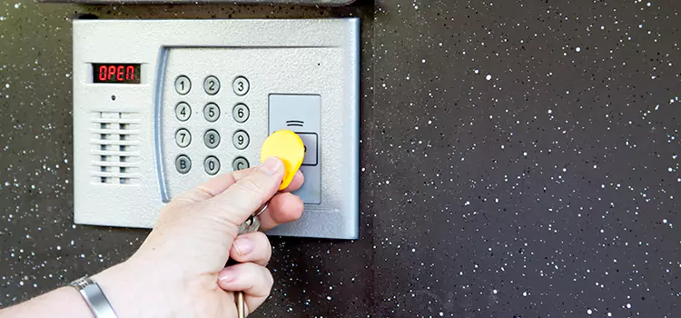Electronic Door Lock Installation Sainte-Catherine