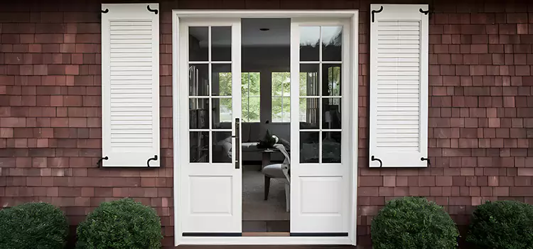 French Door Restoration Sainte-Catherine